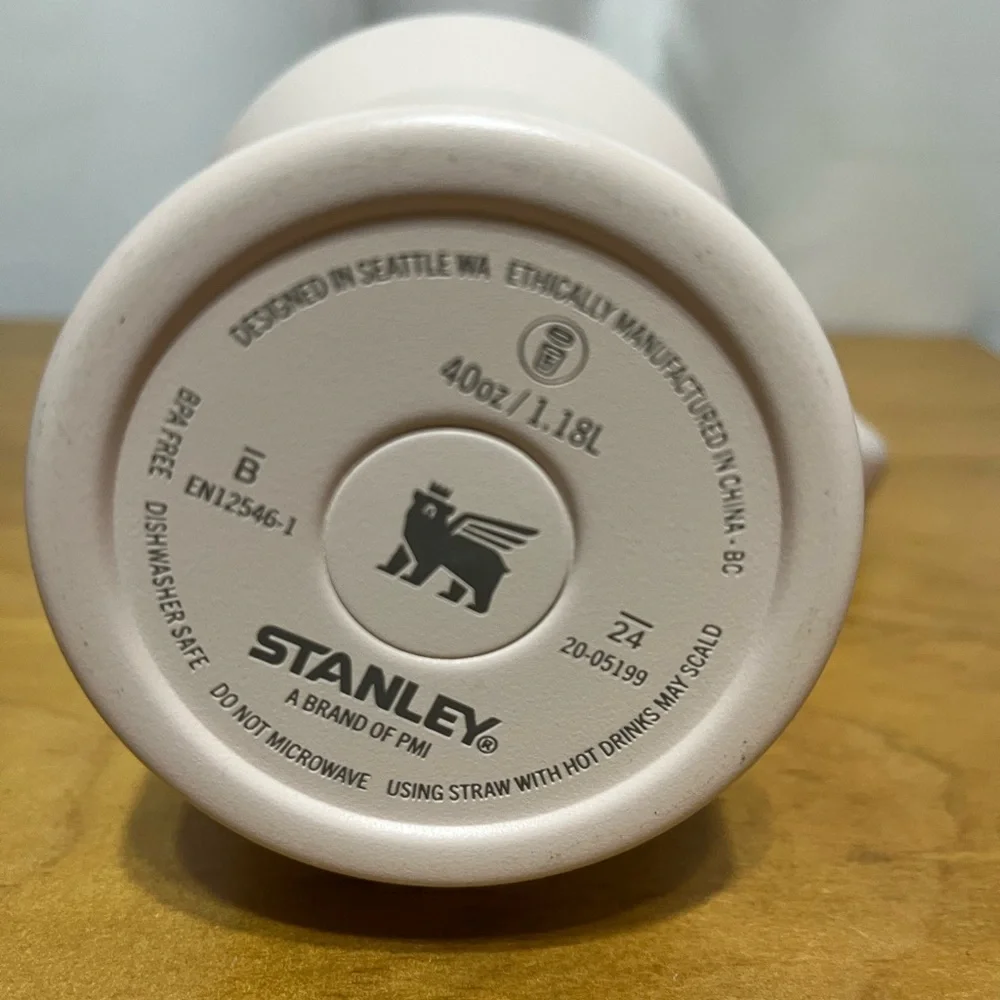 Stanley Soft Pink Mug with Handle - Picture 3 of 4